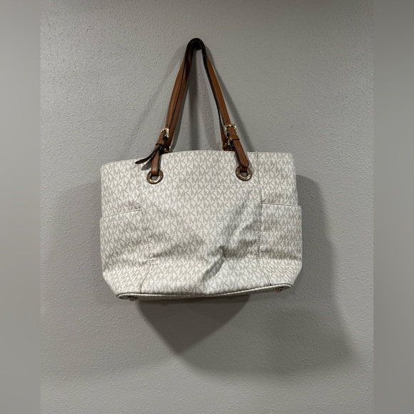 Michael Kors Jet Set - Picture 3 of 9